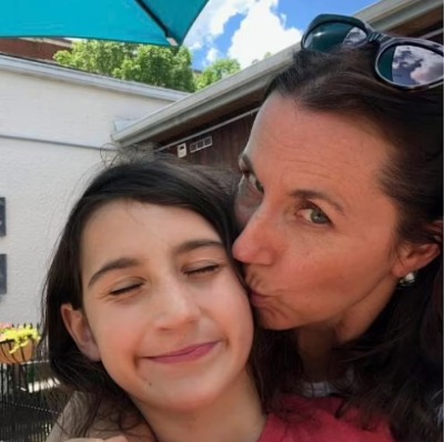 Mike Wolfe shared the picture of Jodi Faeth kissing her daughter, Charlie while celebrating Faeth's 6th year of cancer-free.